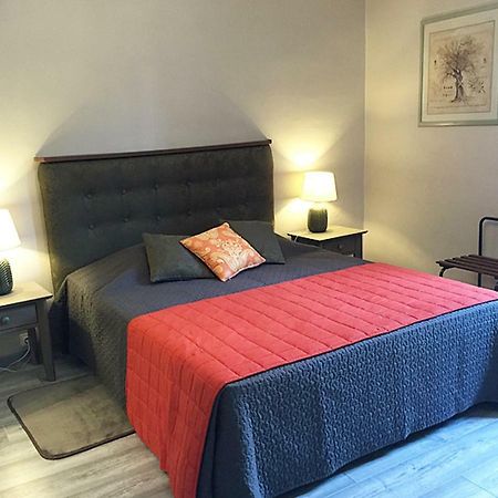 Bed and Breakfast Au Jardin D'Amphora Ginestas Esterno foto