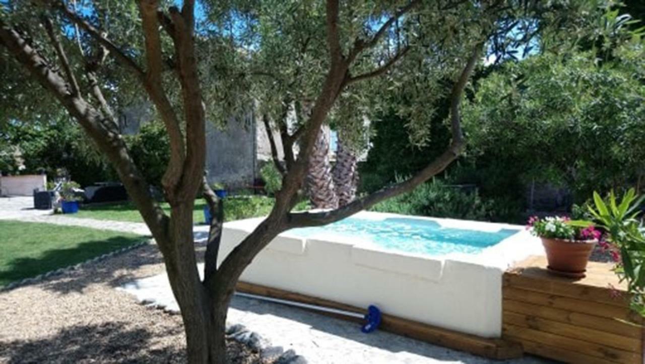 Bed and Breakfast Au Jardin D'Amphora Ginestas Esterno foto
